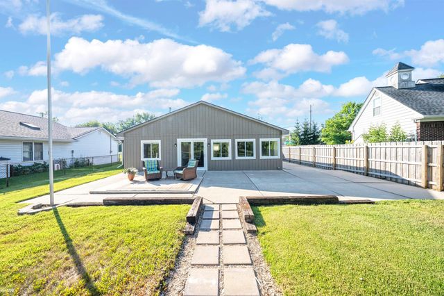 27401 S River Rd Road, Harrison Twp, MI 48045