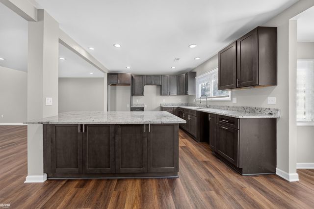 27401 S River Rd Road, Harrison Twp, MI 48045