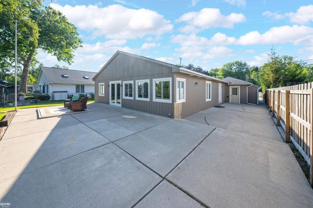 27401 S River Rd Road, Harrison Twp, MI 48045