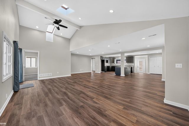 27401 S River Rd Road, Harrison Twp, MI 48045