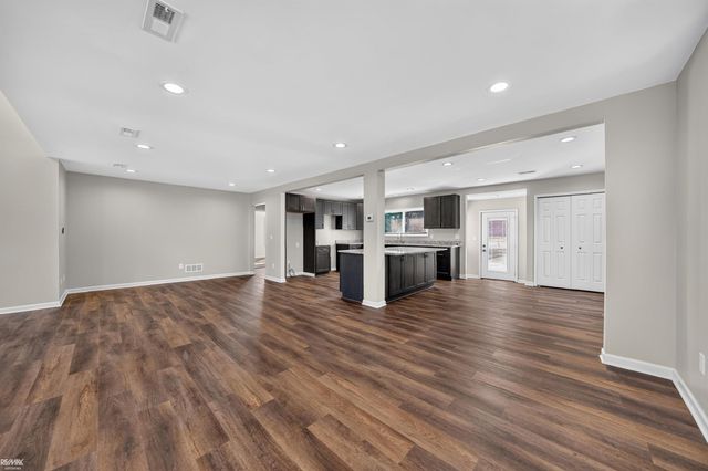 27401 S River Rd Road, Harrison Twp, MI 48045