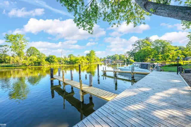 27401 S River Rd Road, Harrison Twp, MI 48045