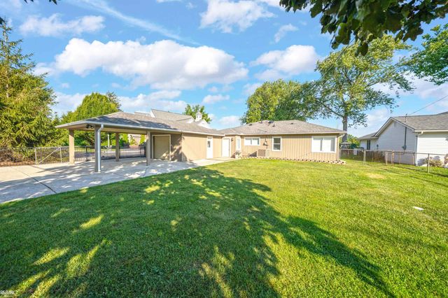 27401 S River Rd Road, Harrison Twp, MI 48045