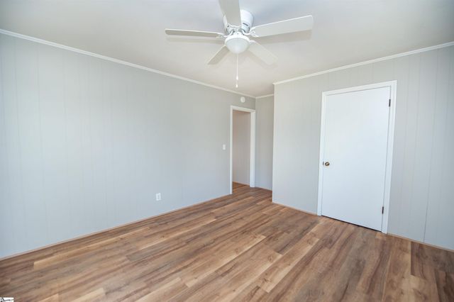 209 Bushy Creek Road, Woodruff, SC 29388