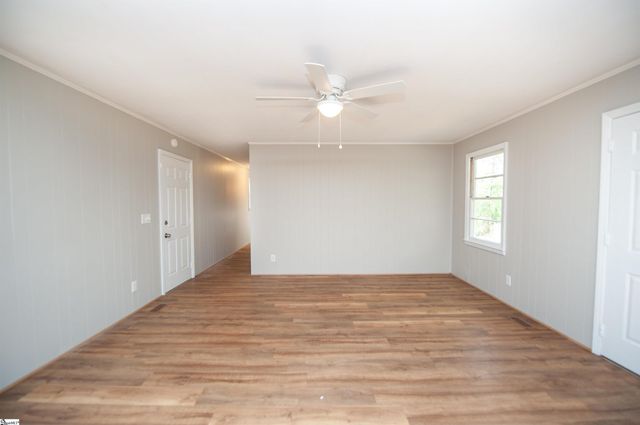 209 Bushy Creek Road, Woodruff, SC 29388