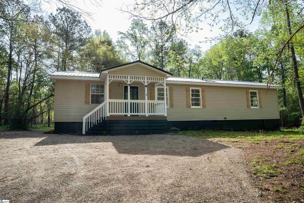 209 Bushy Creek Road, Woodruff, SC 29388