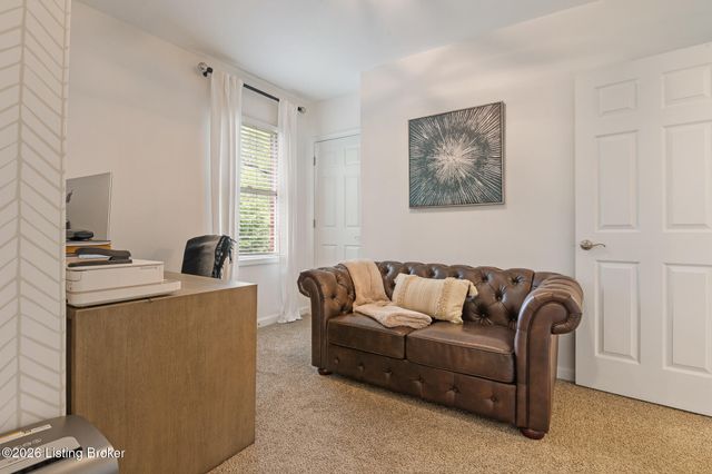 105 Marshall Dr, Louisville, KY 40207