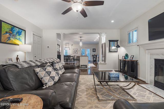 105 Marshall Dr, Louisville, KY 40207