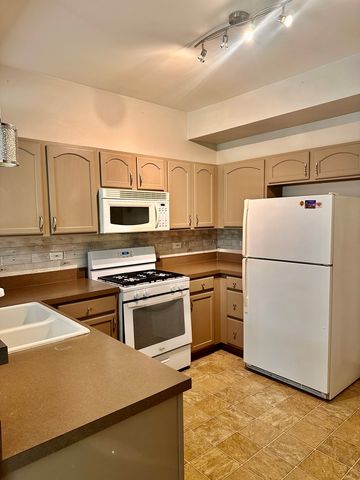 10043 HAVERHILL Lane, Huntley, IL 60142