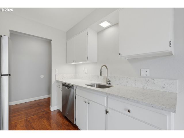 1167 Ne GRANT St A, Hillsboro, OR 97124