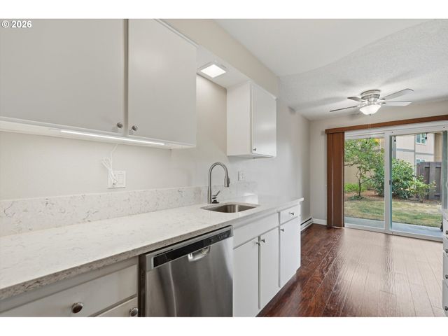 1167 Ne GRANT St A, Hillsboro, OR 97124
