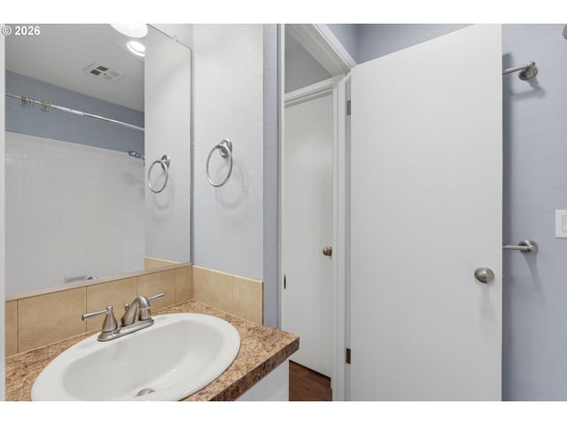 1167 Ne GRANT St A, Hillsboro, OR 97124