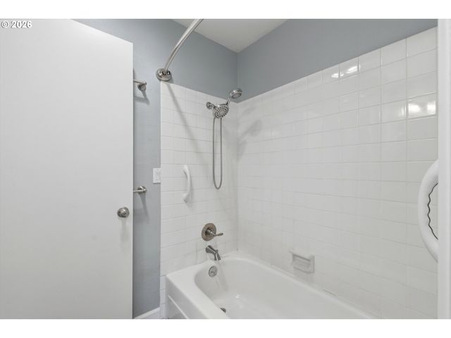 1167 Ne GRANT St A, Hillsboro, OR 97124