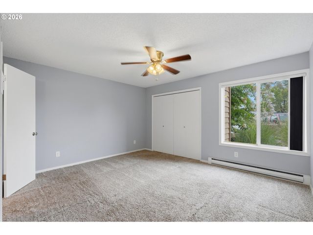 1167 Ne GRANT St A, Hillsboro, OR 97124