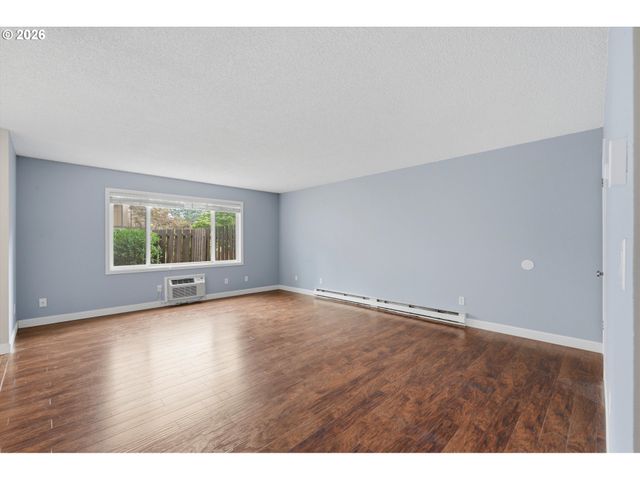 1167 Ne GRANT St A, Hillsboro, OR 97124