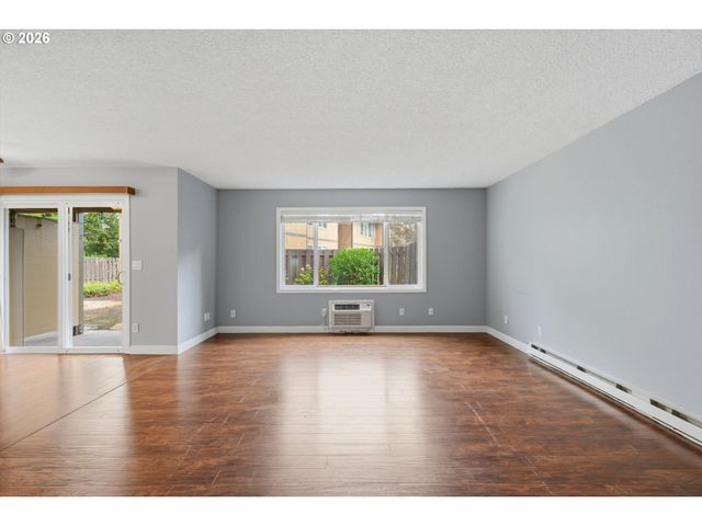 1167 Ne GRANT St A, Hillsboro, OR 97124