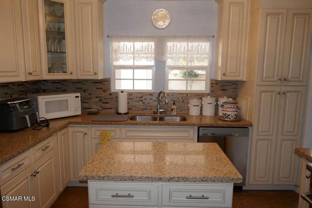 649 N Reese Place, Burbank, CA 91506