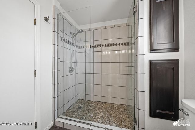 18041 Spain Drive, Anchorage, AK 99516