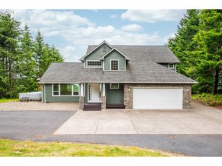 966 LOOKOUT Rd, Castle Rock, WA 98611