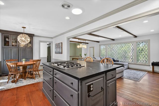 2103 Skyline Drive, Bartlesville, OK 74006