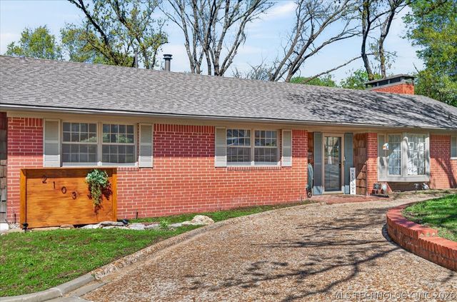 2103 Skyline Drive, Bartlesville, OK 74006