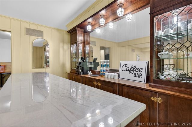 2103 Skyline Drive, Bartlesville, OK 74006