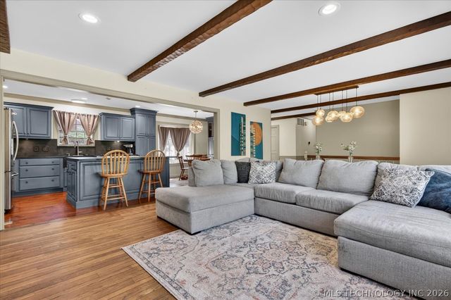2103 Skyline Drive, Bartlesville, OK 74006
