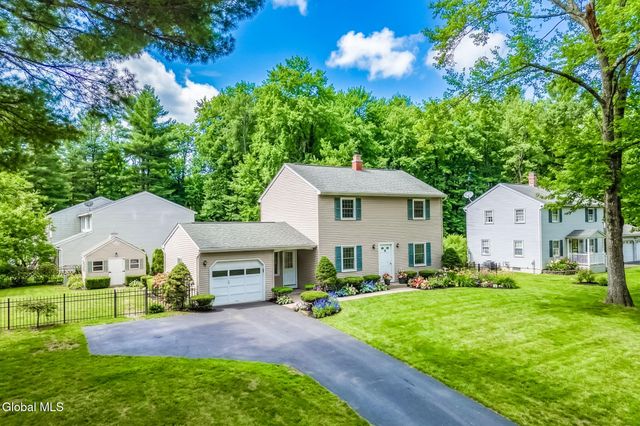 21 Huntwood Drive, Clifton Park, NY 12065