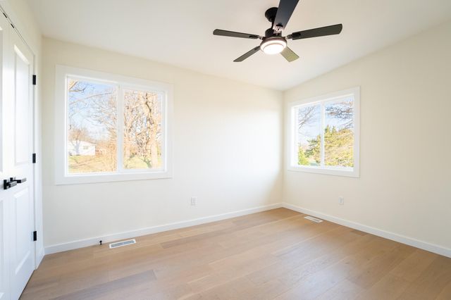 5776 E Farm Road 168, Rogersville, MO 65742