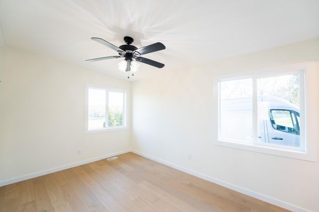 5776 E Farm Road 168, Rogersville, MO 65742