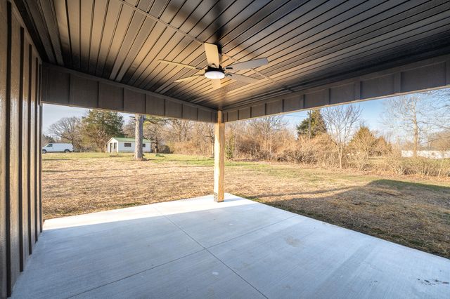 5776 E Farm Road 168, Rogersville, MO 65742