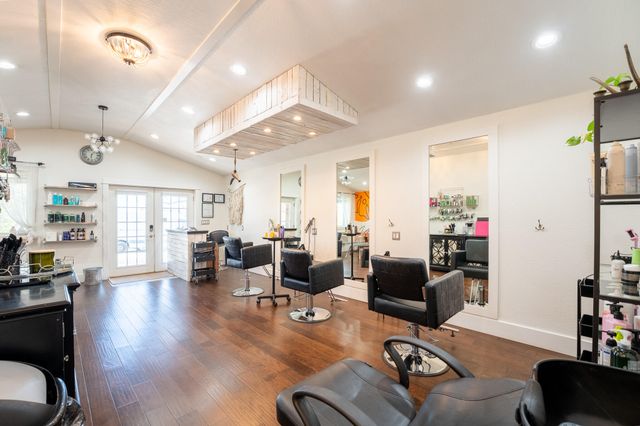 5776 E Farm Road 168, Rogersville, MO 65742