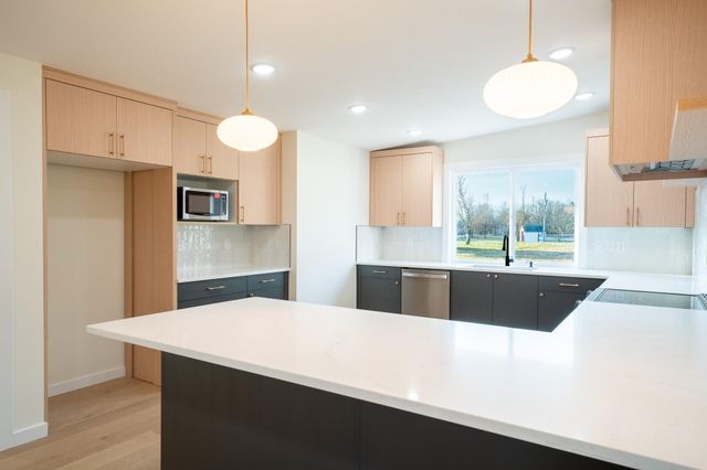 5776 E Farm Road 168, Rogersville, MO 65742