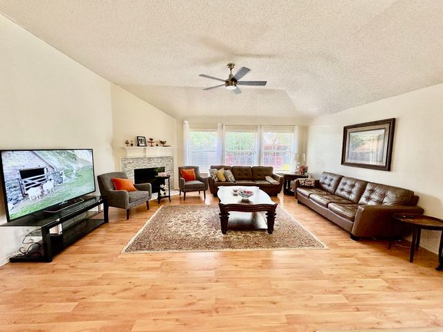 3705 Pinetree Drive, Mckinney, TX 75070