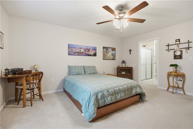 1 Coraopolis Rd 200, Kennedy Twp, PA 15108