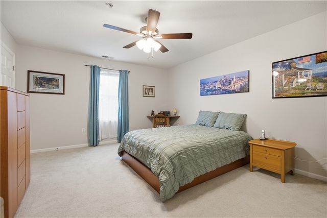 1 Coraopolis Rd 200, Kennedy Twp, PA 15108