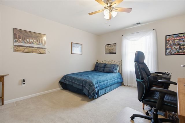 1 Coraopolis Rd 200, Kennedy Twp, PA 15108
