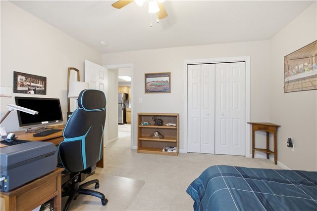 1 Coraopolis Rd 200, Kennedy Twp, PA 15108