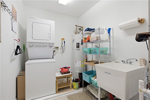 1 Coraopolis Rd 200, Kennedy Twp, PA 15108