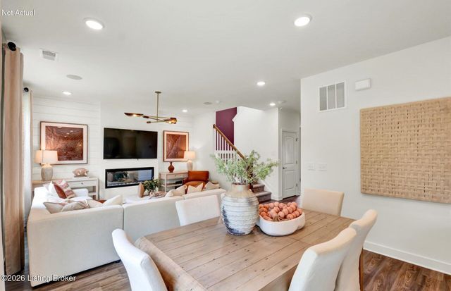 4025 Blackthorn Pl, La Grange, KY 40031