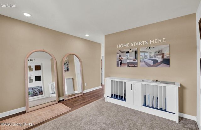 4025 Blackthorn Pl, La Grange, KY 40031