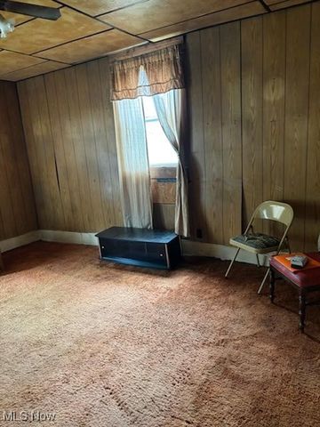 13516 Old Glory Rd, Lore City, OH 43755