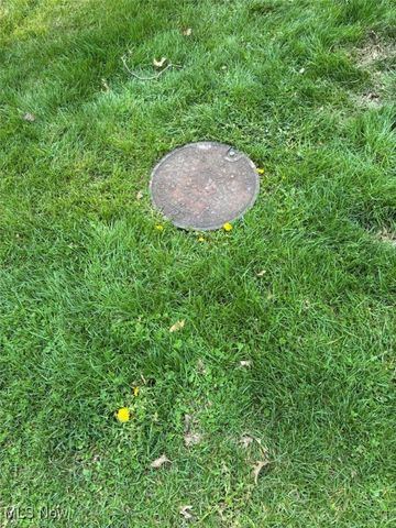 13516 Old Glory Rd, Lore City, OH 43755