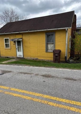 13516 Old Glory Rd, Lore City, OH 43755