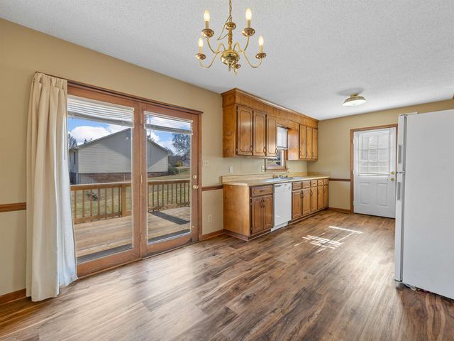 202 Adams Court, Inman, SC 29349