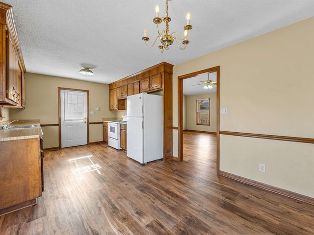 202 Adams Court, Inman, SC 29349