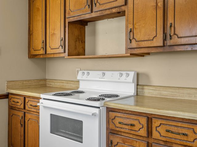 202 Adams Court, Inman, SC 29349