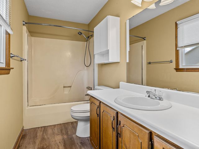 202 Adams Court, Inman, SC 29349