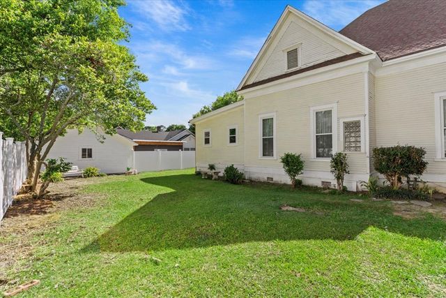 200 Daleville Avenue, Enterprise, AL 36330