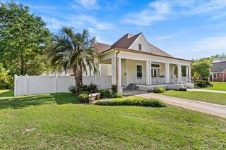 200 Daleville Avenue, Enterprise, AL 36330